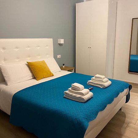 Luna Nuova Suites เนเปิลส์ ภายนอก รูปภาพ