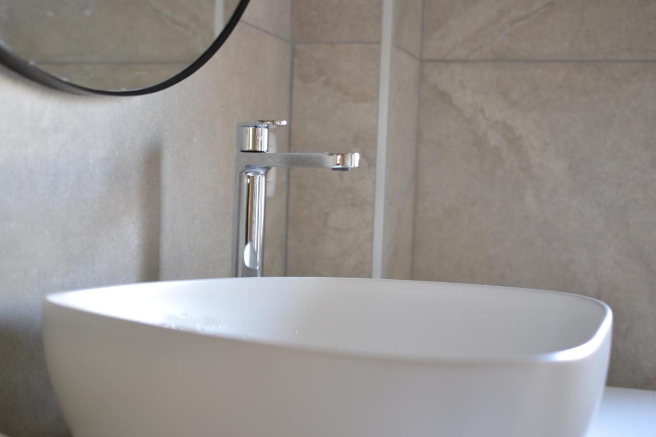Luna Nuova Suites เนเปิลส์ ภายนอก รูปภาพ