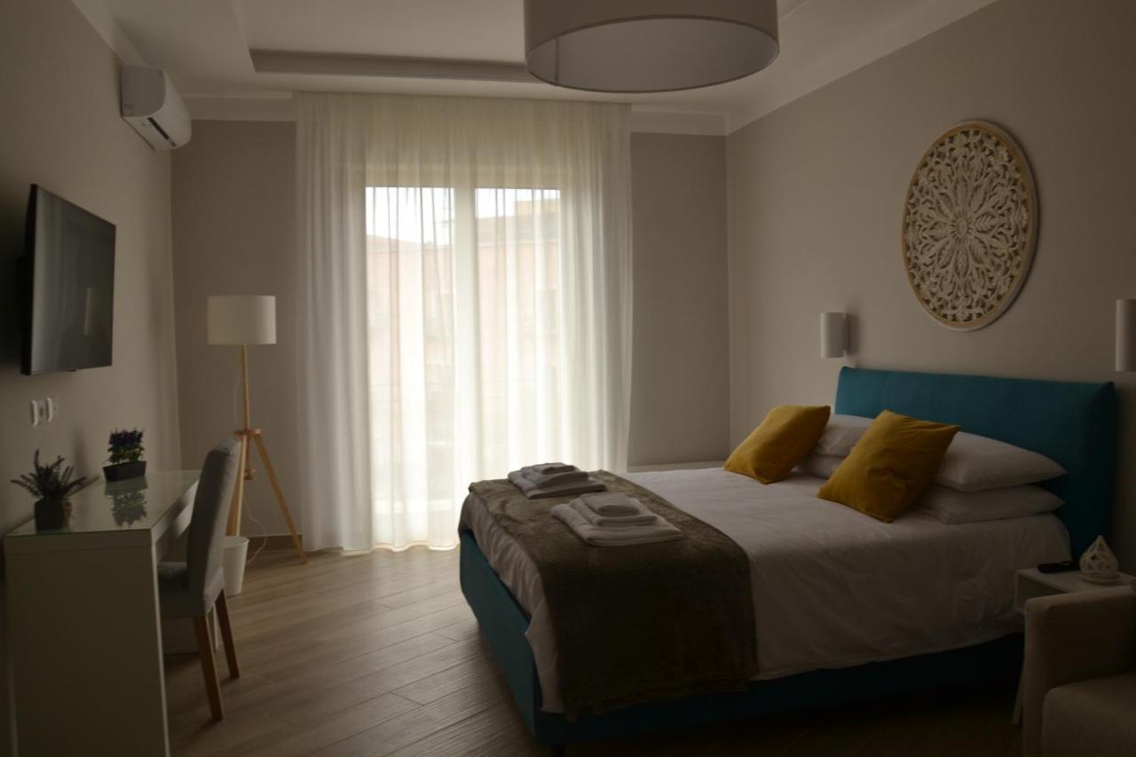 Luna Nuova Suites เนเปิลส์ ภายนอก รูปภาพ