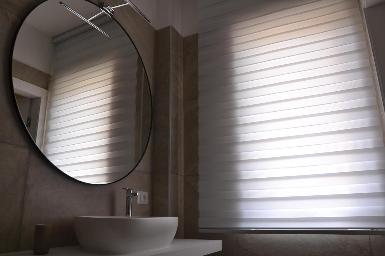 Luna Nuova Suites เนเปิลส์ ภายนอก รูปภาพ